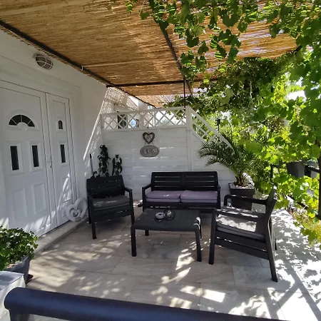 Sun House Apartmán *