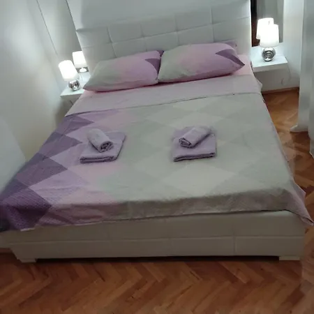 Апартаменты Sun House Brzac