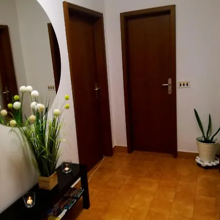 Sun House Apartment Brzac